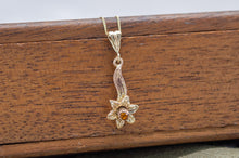 Load image into Gallery viewer, 9ct Gold Daffodil Citrine Pendant | Vintage