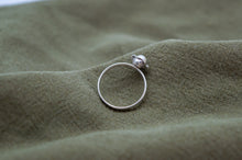 Load image into Gallery viewer, Water cast cultured pearl ring | Sterling Silver