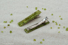 Load image into Gallery viewer, Peridot Resin Hair Clip Barrette Set