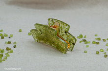 Load image into Gallery viewer, Peridot Resin Hair Claw