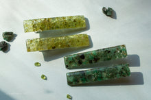 Load image into Gallery viewer, Peridot Resin Hair Clip Barrette Set
