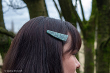 Load image into Gallery viewer, Emerald Rock Resin Hair Clip Barrette | Triangle Clip