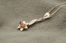 Load image into Gallery viewer, 9ct Gold Daffodil Citrine Pendant | Vintage
