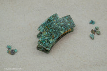 Load image into Gallery viewer, African Turquoise Resin Hair Claw
