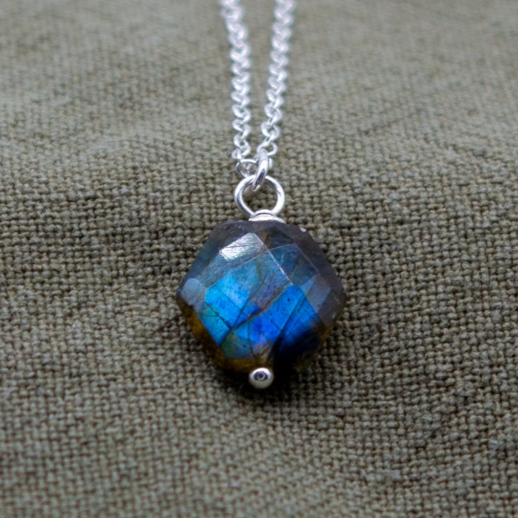 Hexagon Labradorite Necklace | Sterling Silver